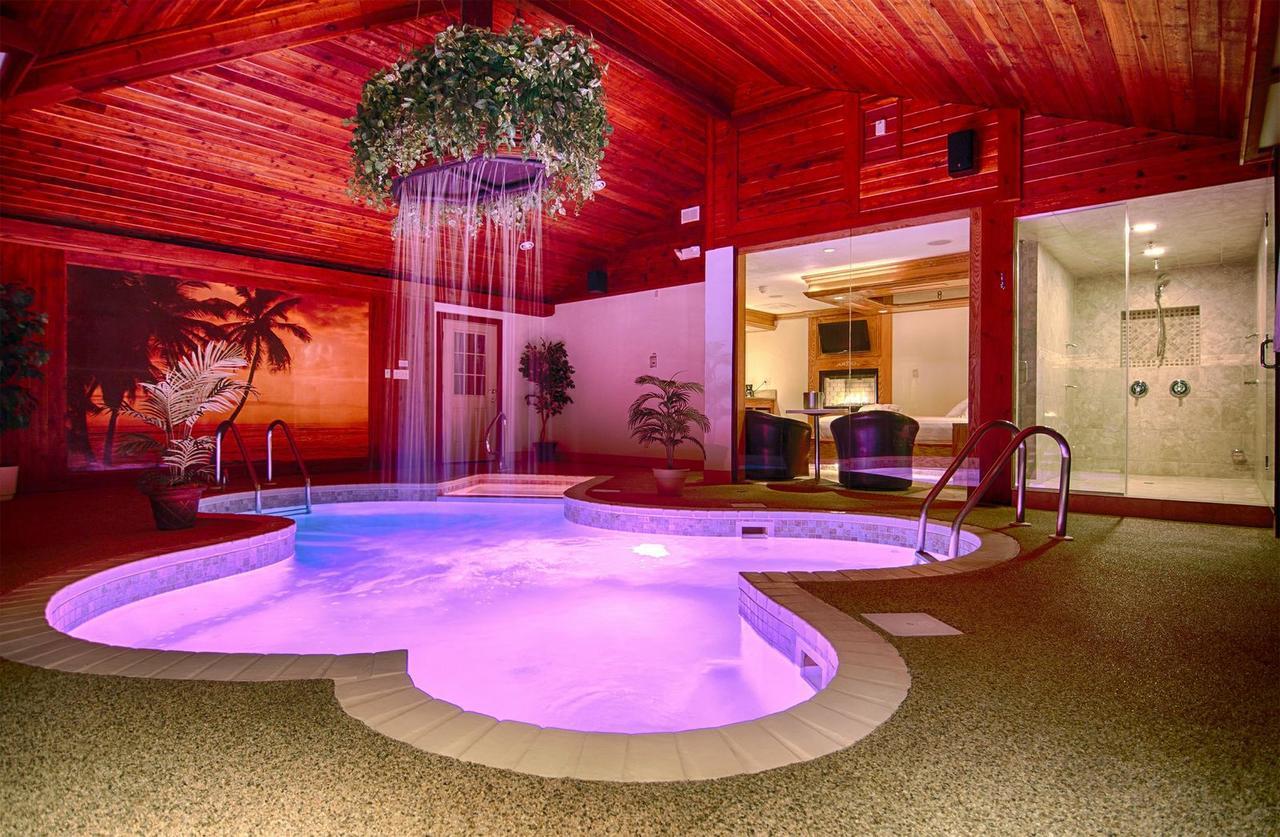 Sybaris Pool Suites Northbrook - Adults Only Гленвью Экстерьер фото